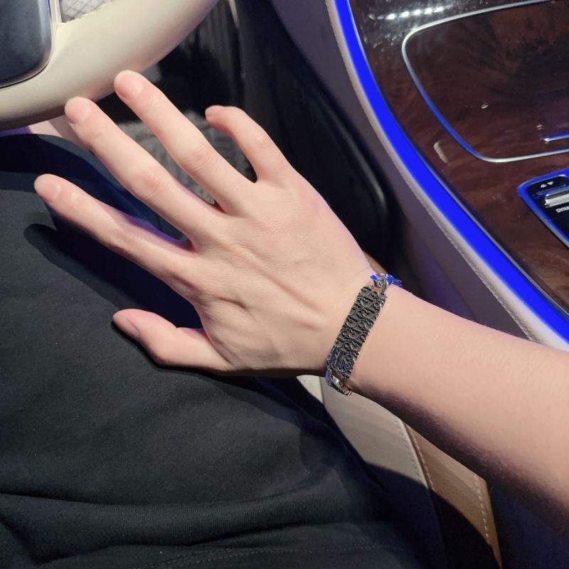 chr1st1an D10r bracelets